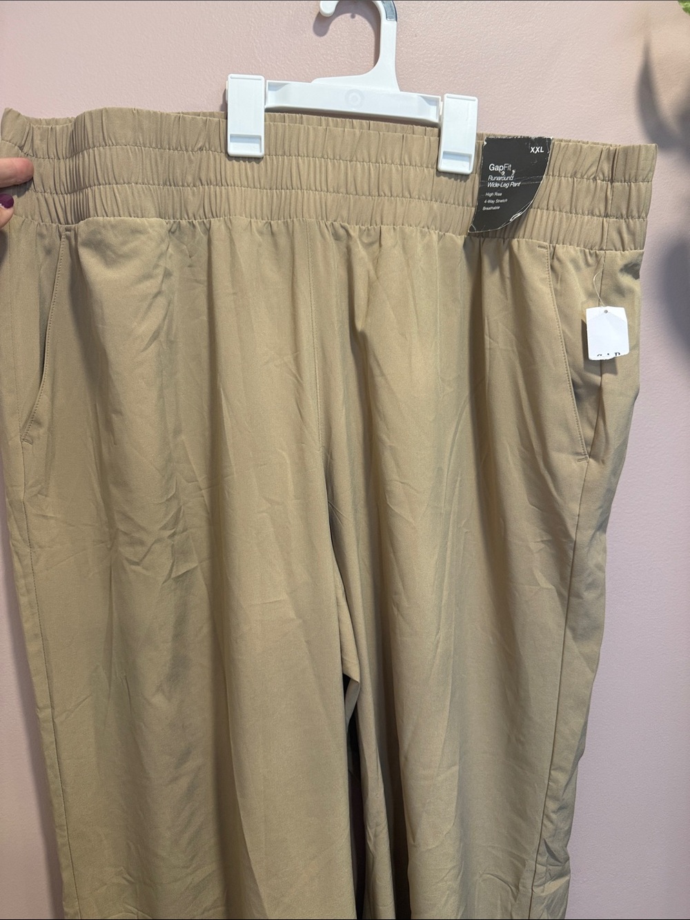 GAP Runaround Wide Leg pants NWT